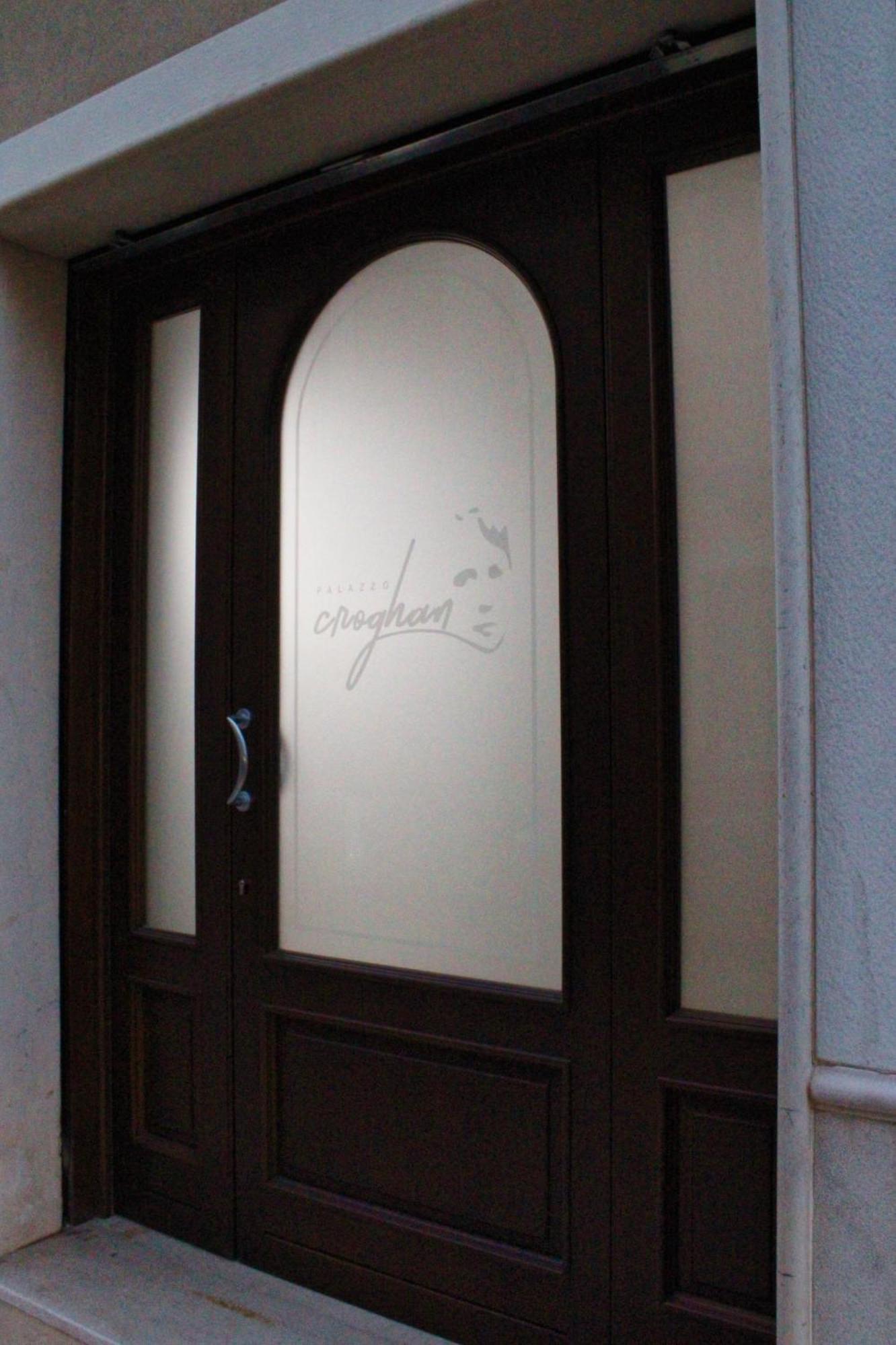 B&B Palazzo Croghan Torremaggiore ภายนอก รูปภาพ