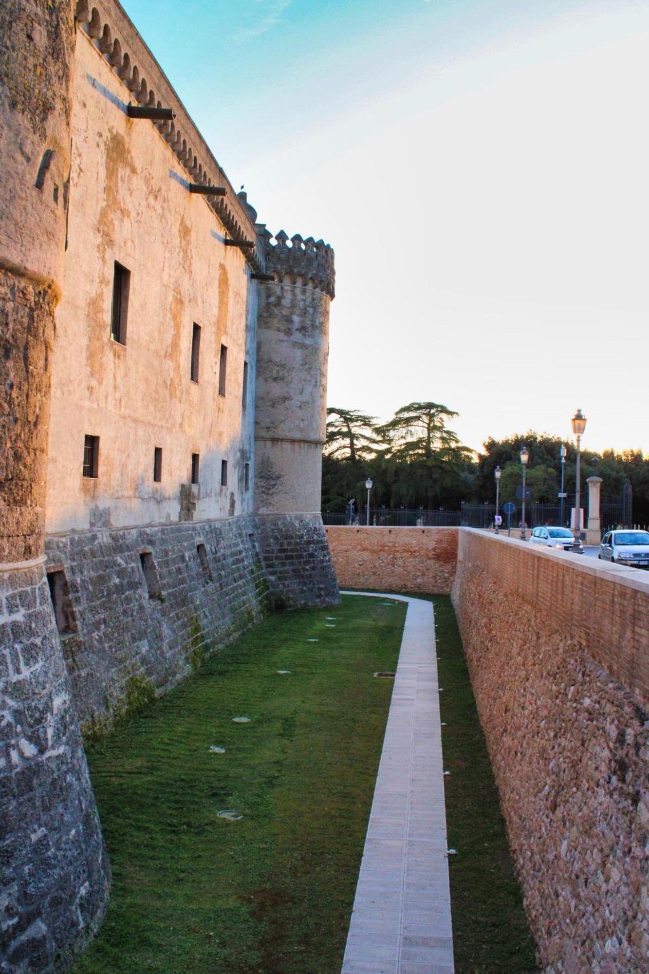 B&B Palazzo Croghan Torremaggiore ภายนอก รูปภาพ