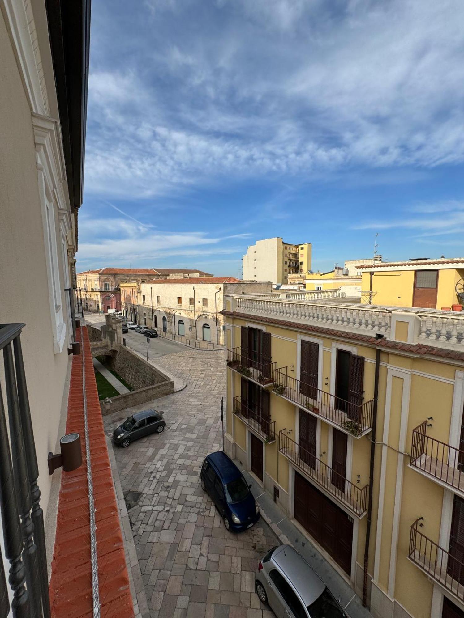 B&B Palazzo Croghan Torremaggiore ภายนอก รูปภาพ