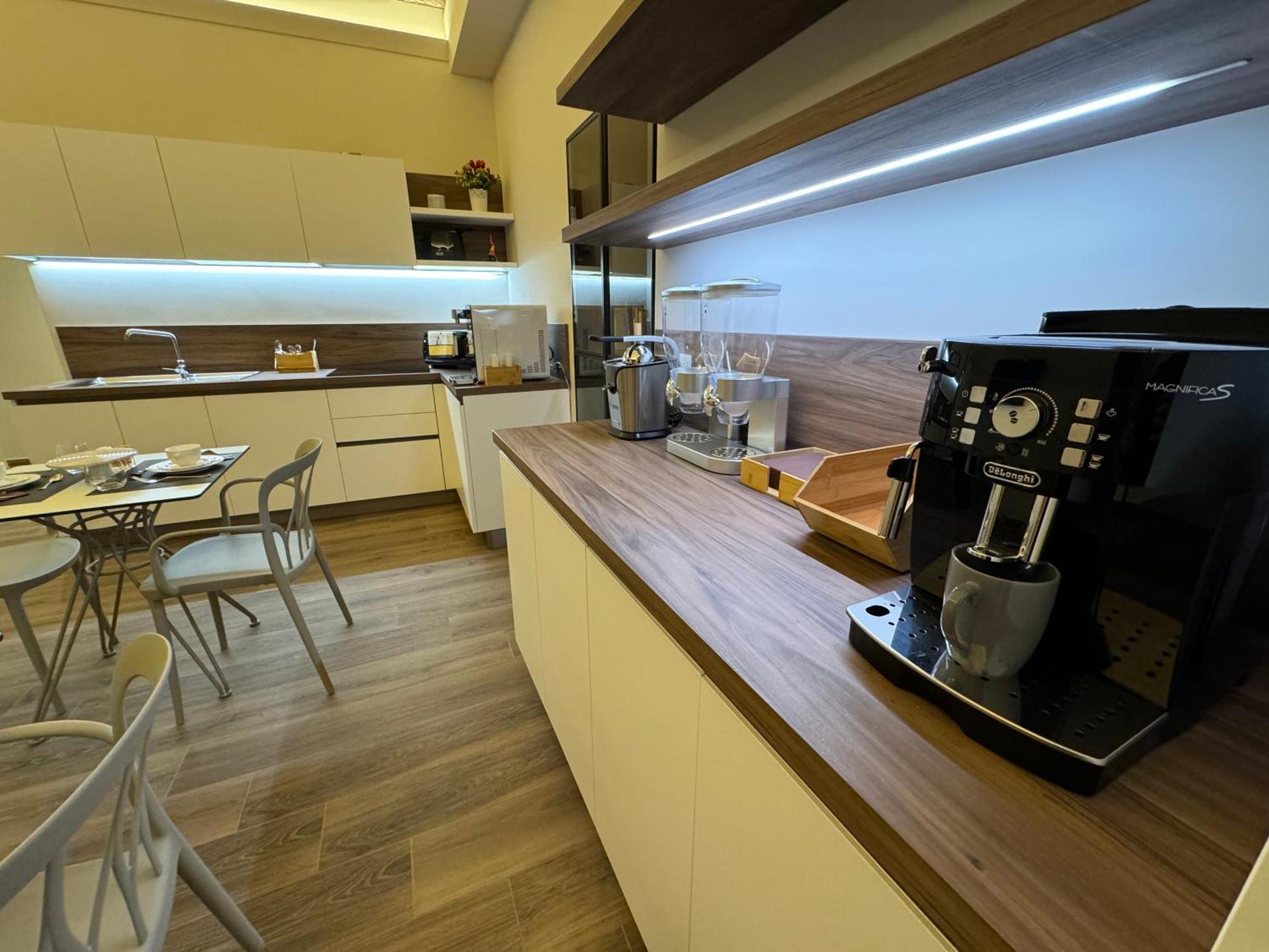 B&B Palazzo Croghan Torremaggiore ภายนอก รูปภาพ