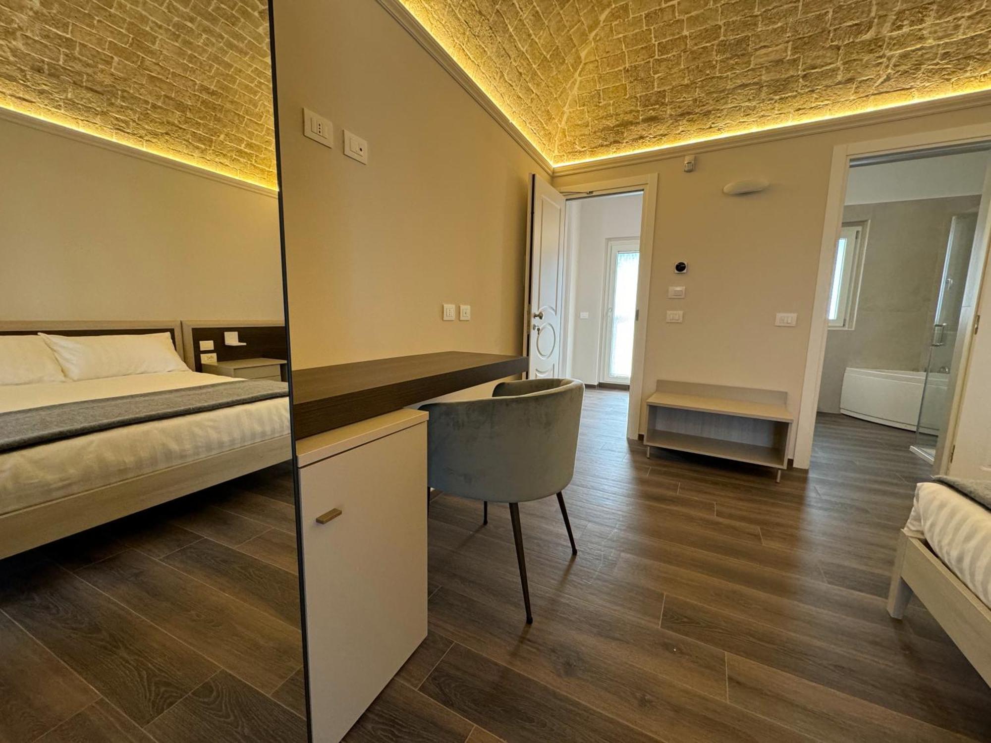 B&B Palazzo Croghan Torremaggiore ภายนอก รูปภาพ