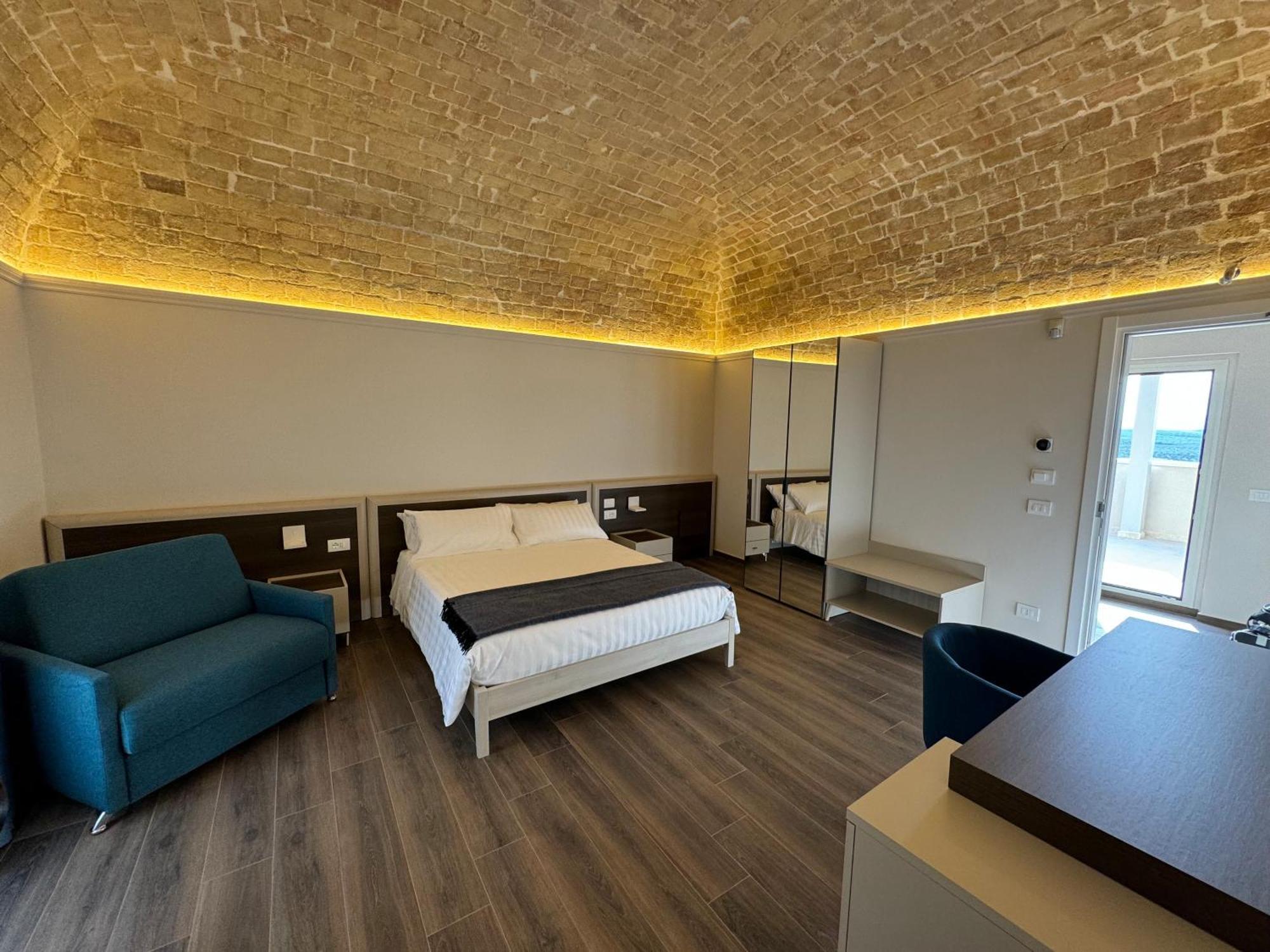 B&B Palazzo Croghan Torremaggiore ภายนอก รูปภาพ